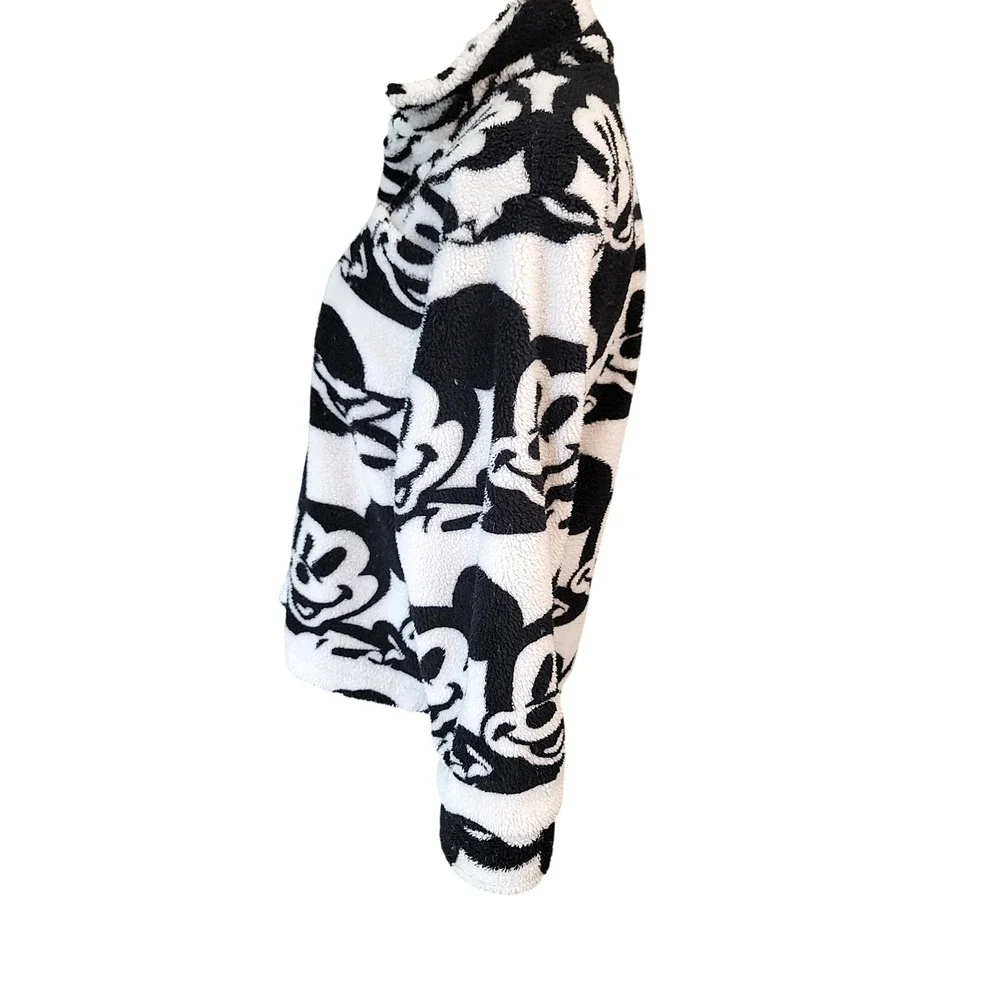 Disney Forever 21 Kids Mickey‎ Mouse Black White Fuzzy Sherpa Jacket